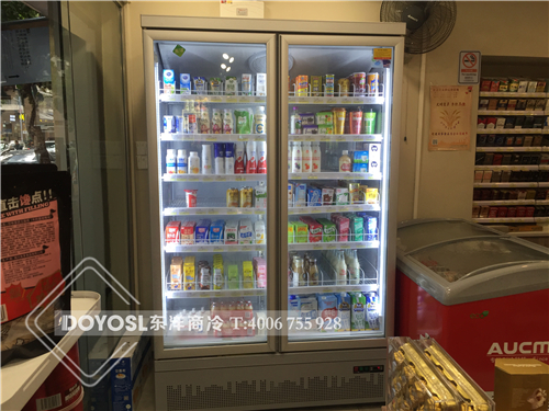 廣州多樂客進口零食雙門飲料柜案列,廣州飲料柜哪家好,新逸鵬飲料柜廠家,飲料柜廠家,飲料柜價格,飲料柜圖片,品牌飲料柜,飲料柜多少錢,飲料柜報價,飲料柜尺寸,飲料柜高度,飲料柜重量,飲料柜批發(fā),飲料柜供應(yīng)商